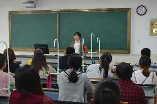 家校合作，陪伴成長——瀏家港中學(xué)初一年級家長會暨家庭教育現(xiàn)場咨詢會側(cè)記